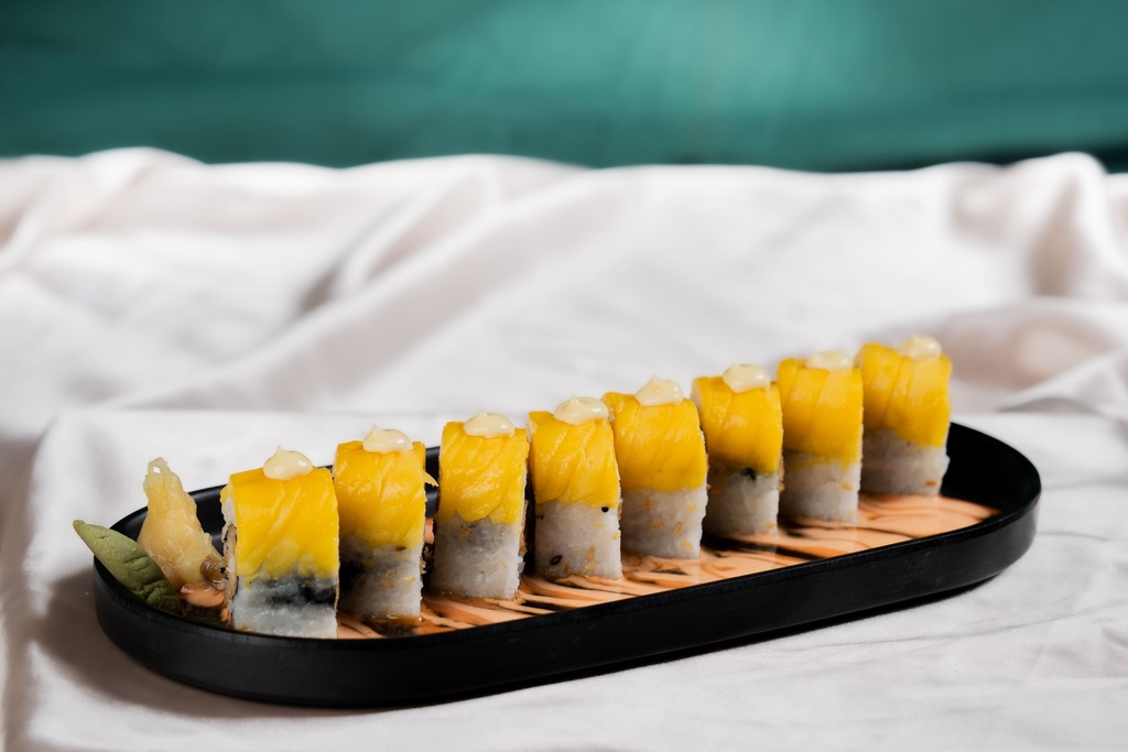 سوشي درغون مانجو 4 / Dragon Mango Sushi 4