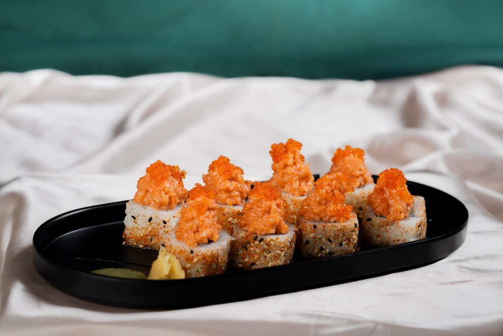 سوشي وايلد فير سلمون 4 / Wildfire Salmon Sushi 4