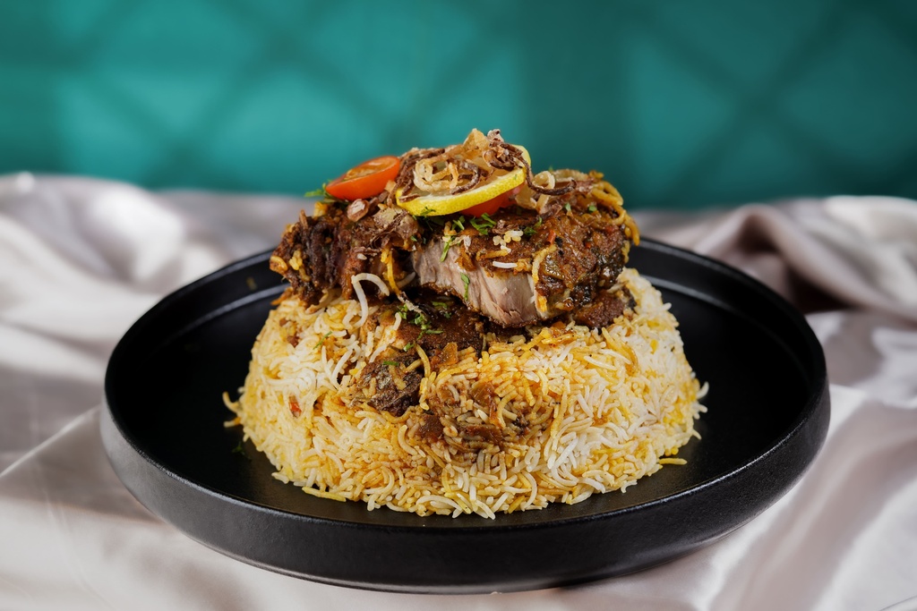 مقلوبة / Maqlobah